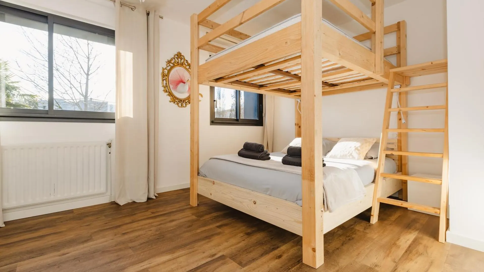 Holiday home Le Loft Black Wood - Piscine Prive Et Grande Terrasse A 20 Min De Rennes Pace