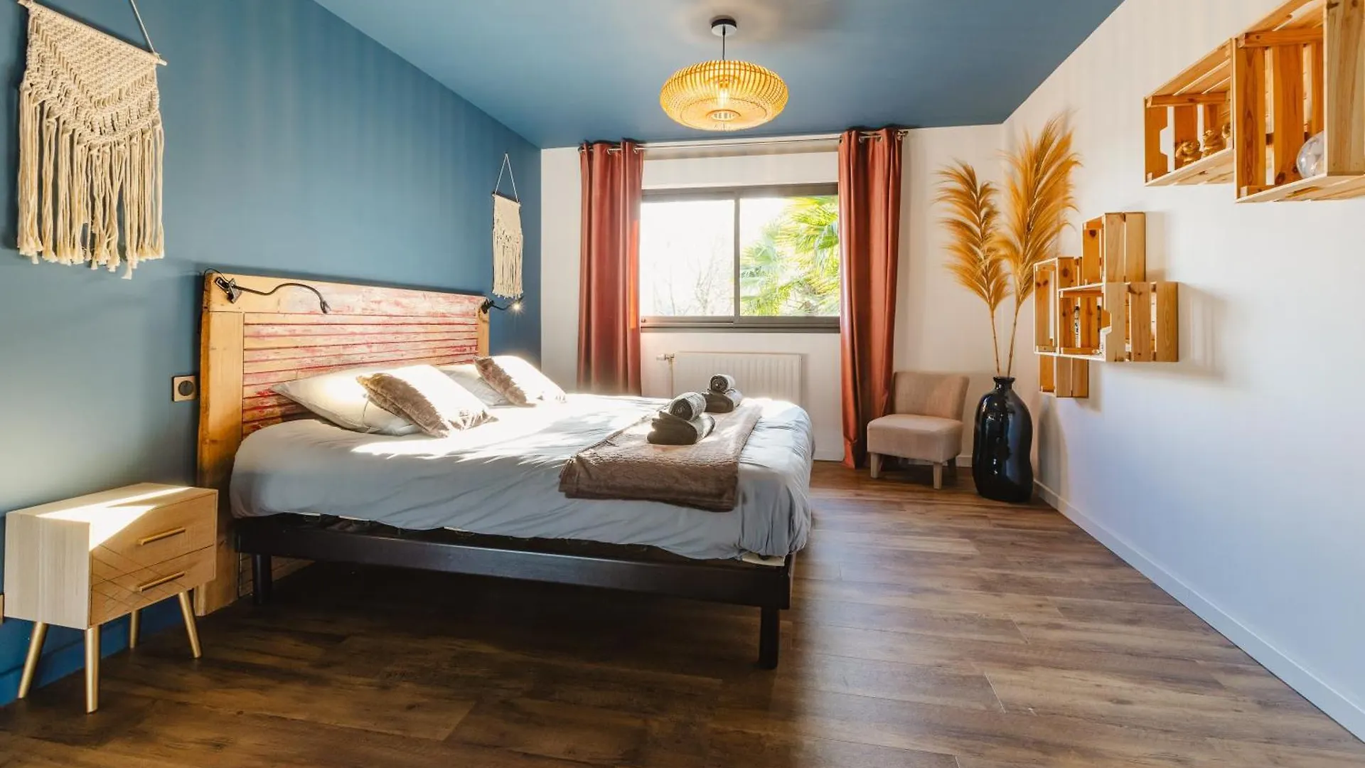 Holiday home Le Loft Black Wood - Piscine Prive Et Grande Terrasse A 20 Min De Rennes Pace